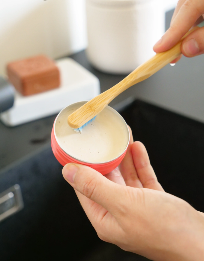 Pasta Dentífrica Sólida de Arcilla Blanca